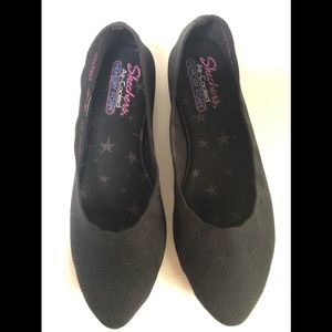 NWOT Sketchers Air Cooled Memory Foam Flats